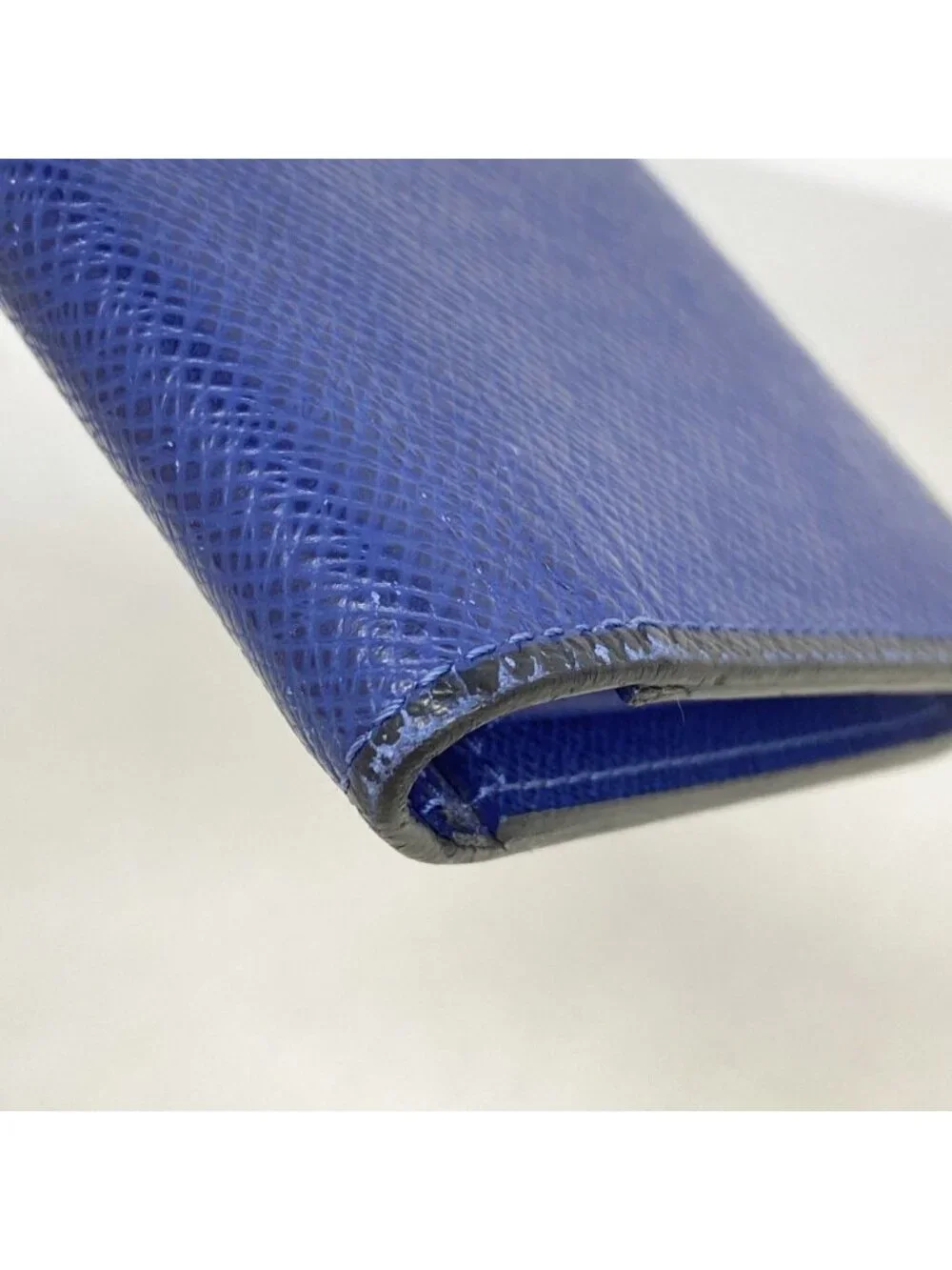 Louis Vuitton Wallet Taiga Portefeuille Brazza Cobalt